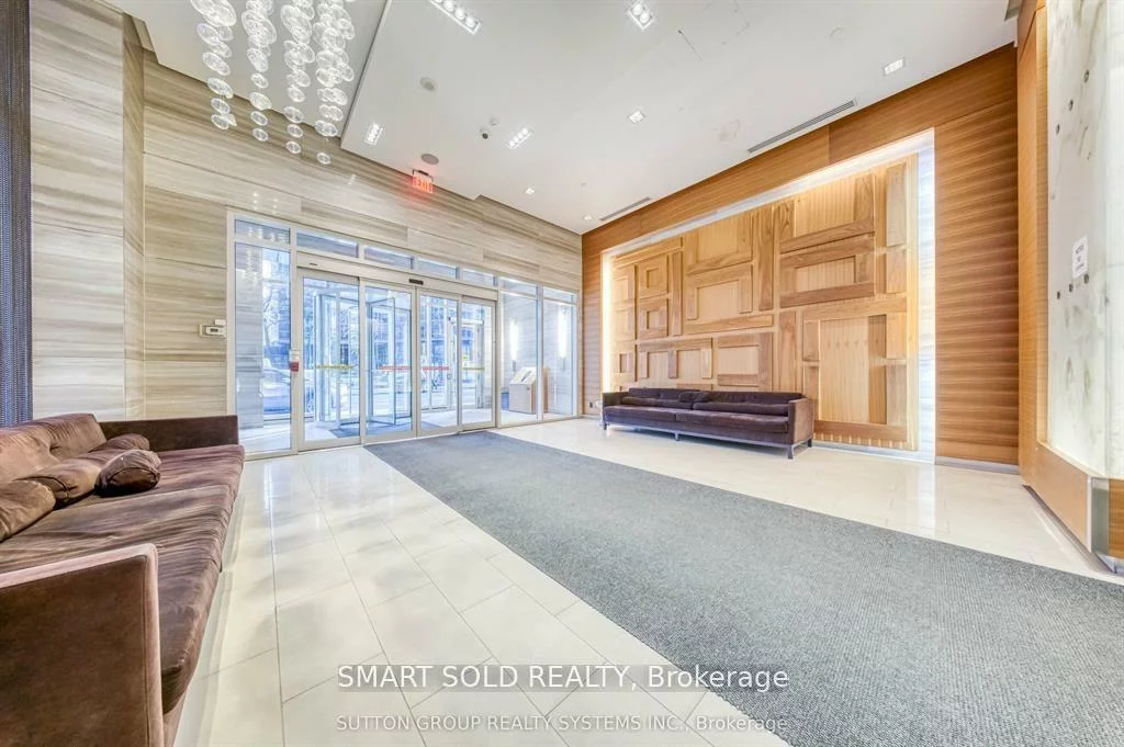 300, Front, Waterfront Communities C1, Toronto