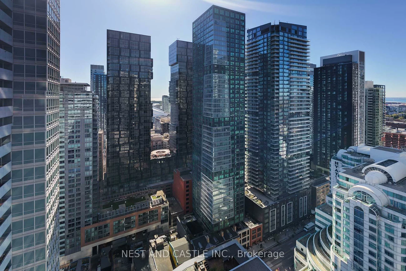 327, King, Waterfront Communities C1, Toronto