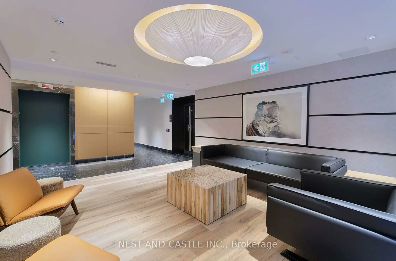 327, King, Waterfront Communities C1, Toronto