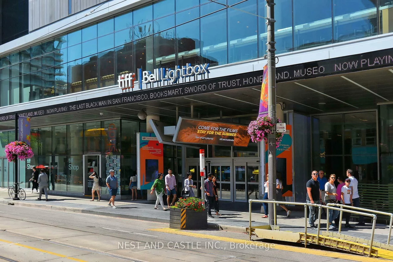 327, King, Waterfront Communities C1, Toronto