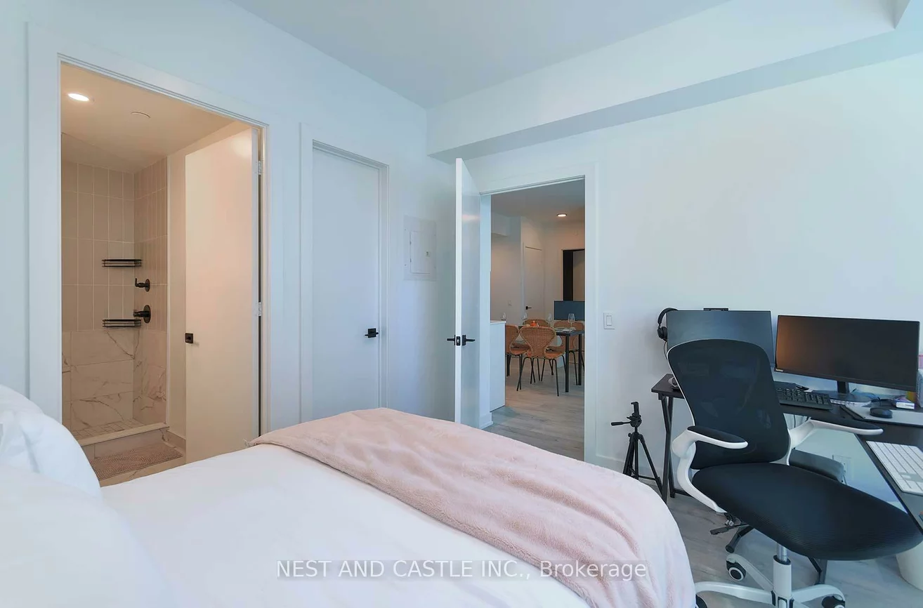 327, King, Waterfront Communities C1, Toronto