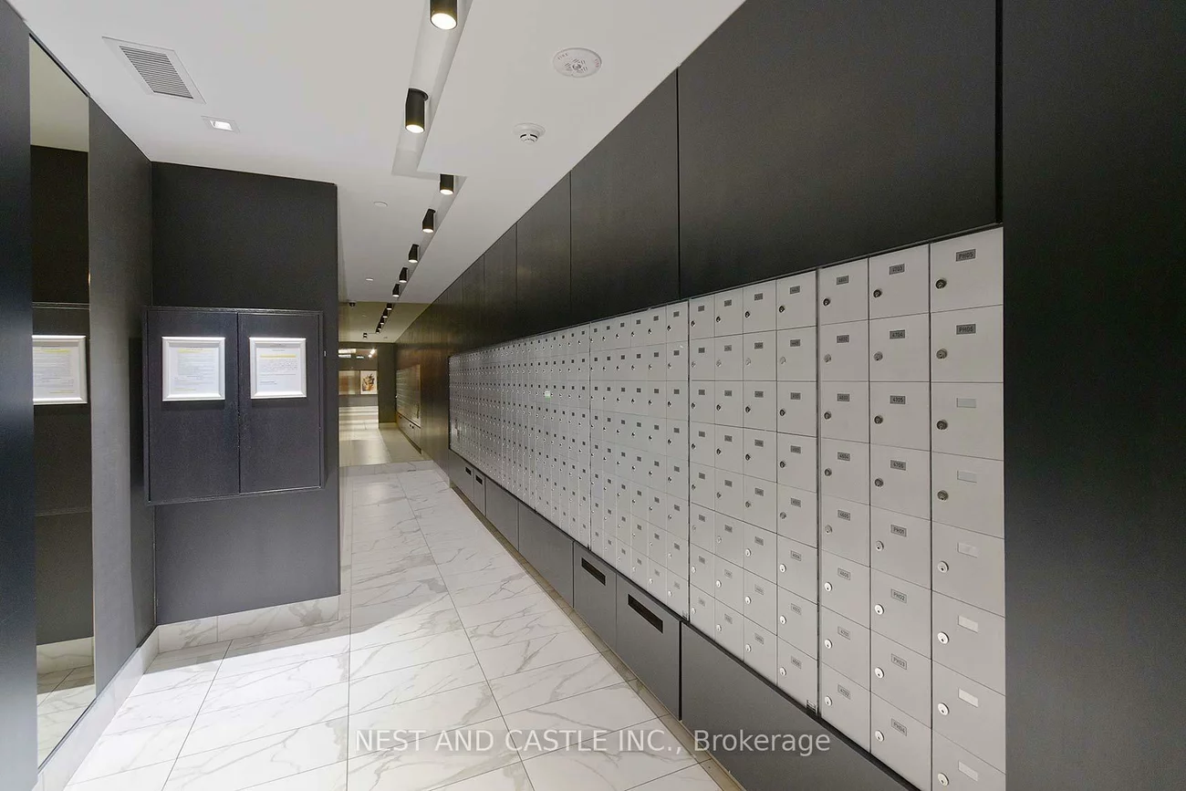 327, King, Waterfront Communities C1, Toronto