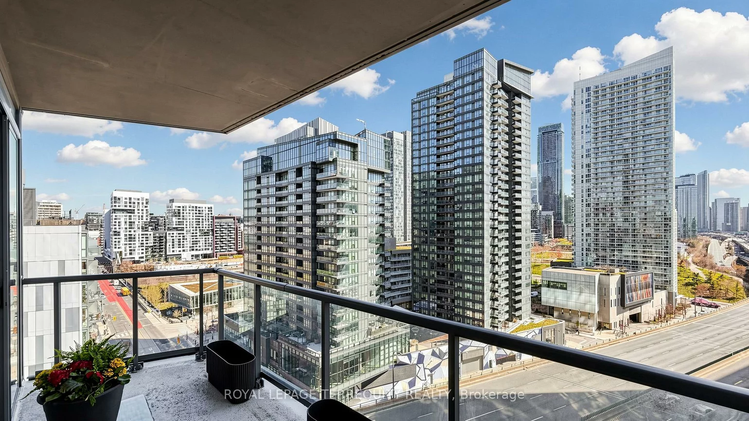 20, Bruyeres, Niagara, Toronto