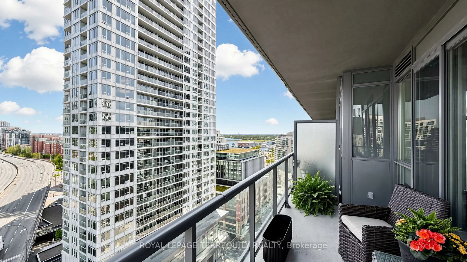 20, Bruyeres, Niagara, Toronto