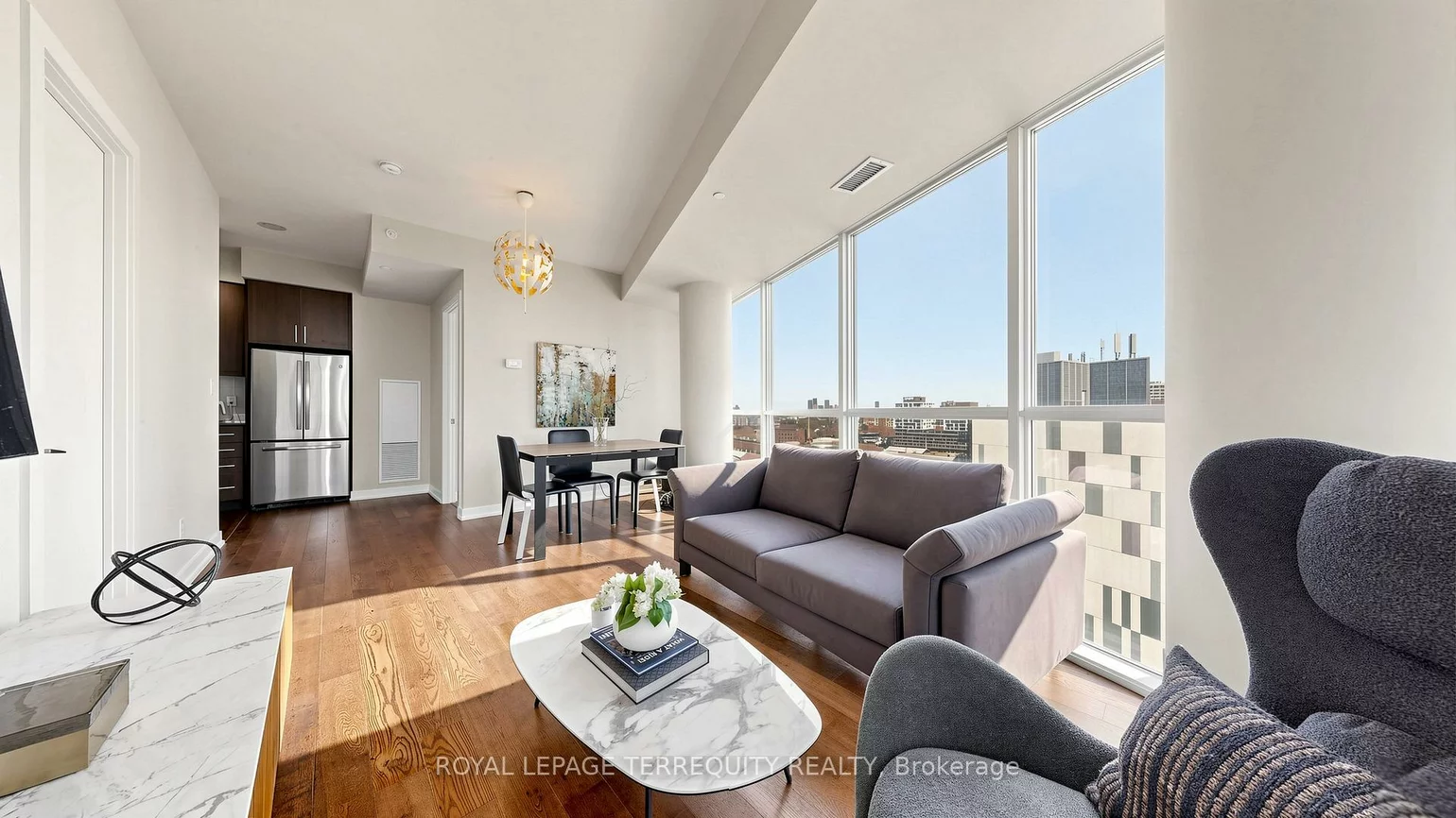 20, Bruyeres, Niagara, Toronto