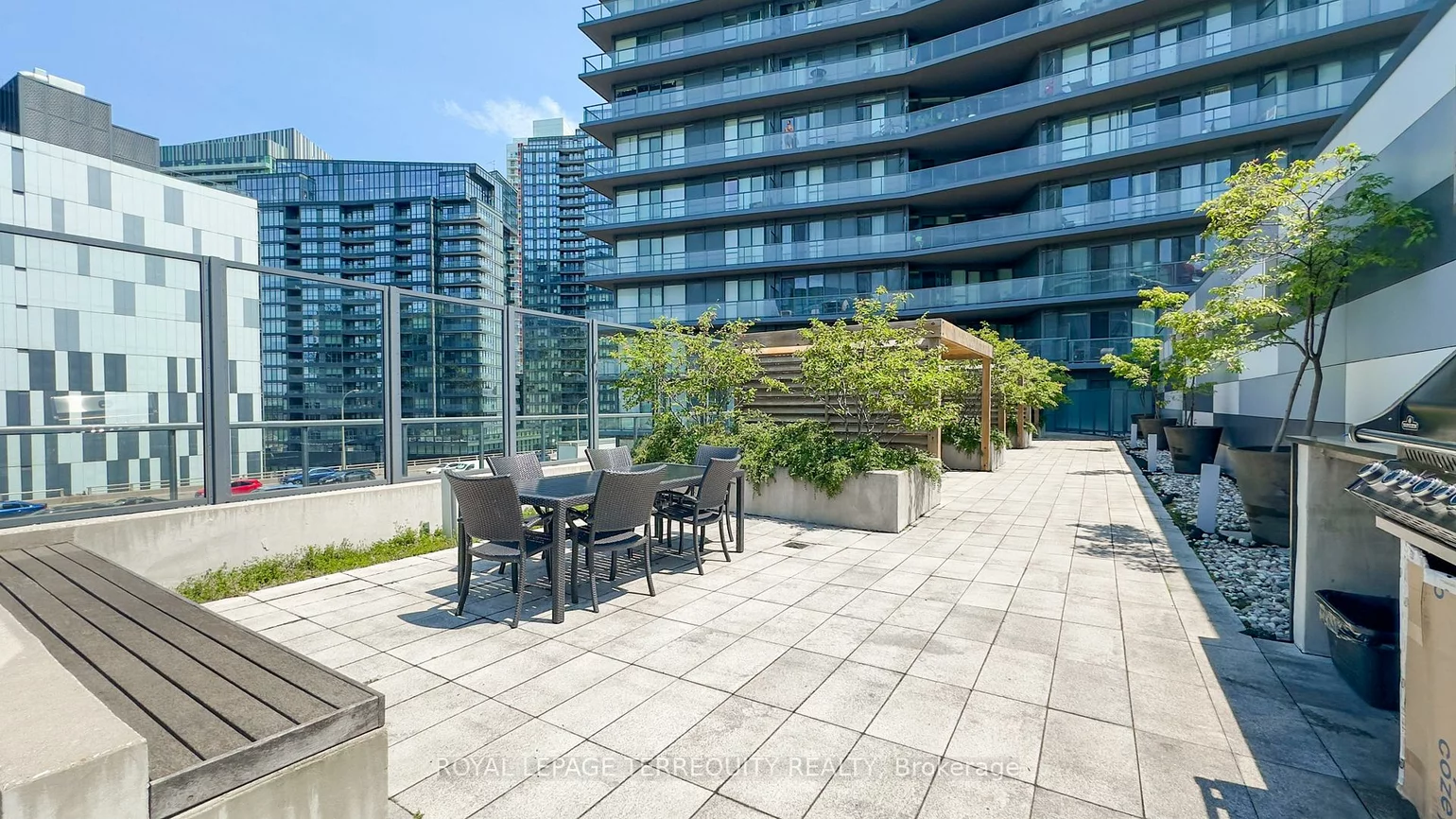 20, Bruyeres, Niagara, Toronto