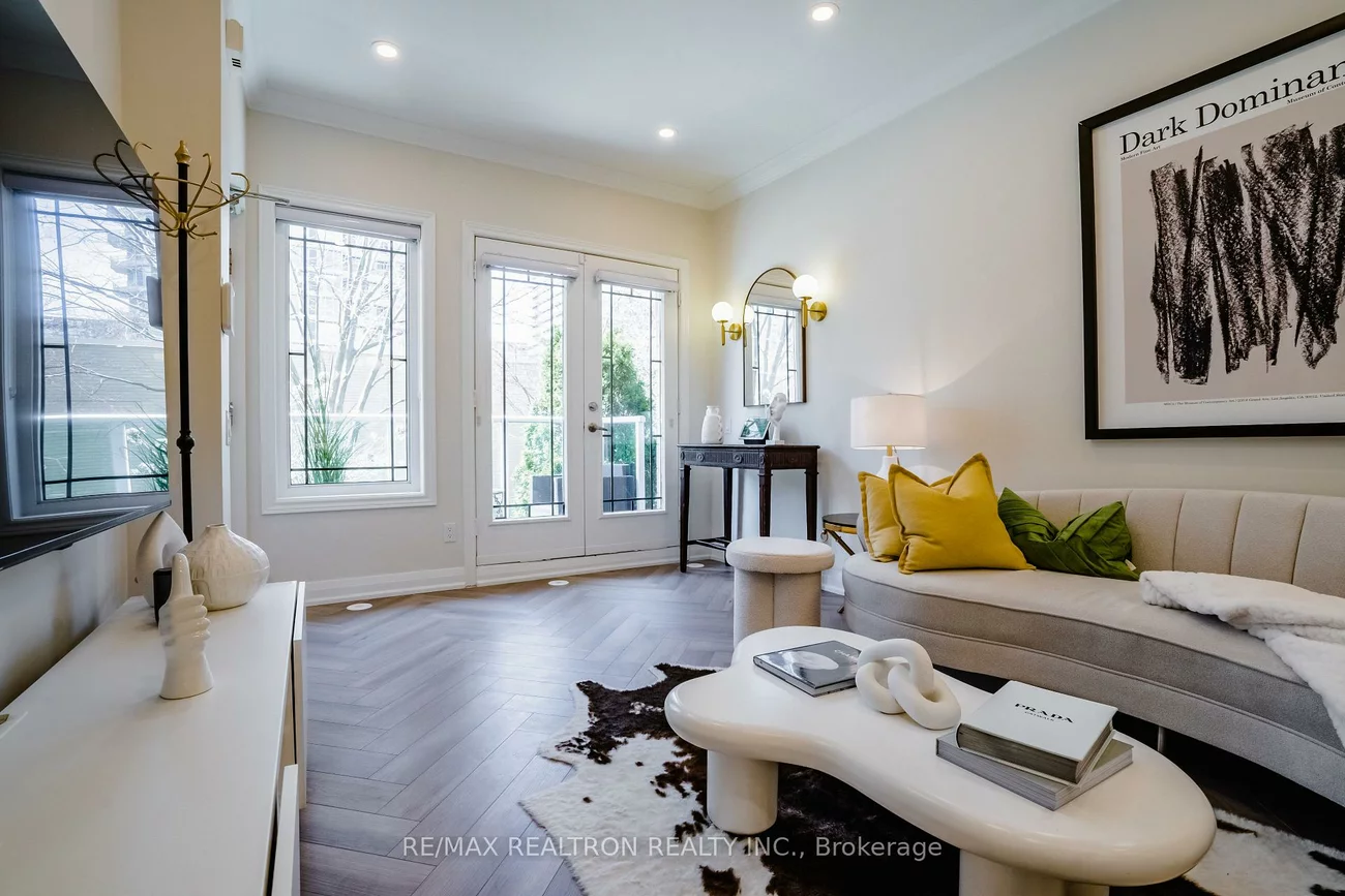 70, Byng, Willowdale East, Toronto