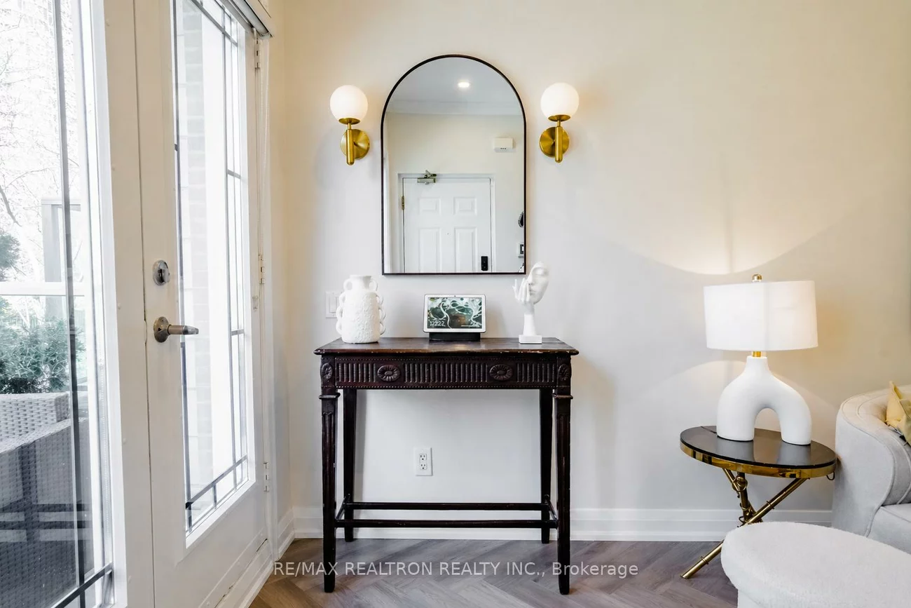 70, Byng, Willowdale East, Toronto