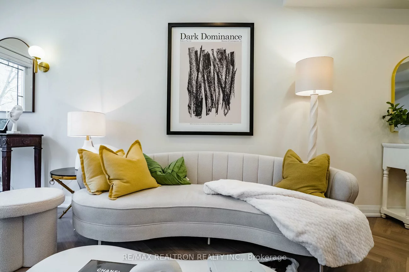70, Byng, Willowdale East, Toronto