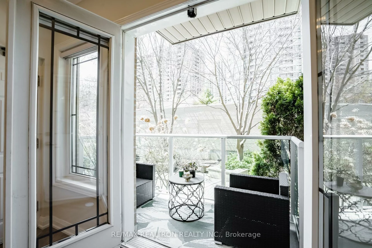 70, Byng, Willowdale East, Toronto