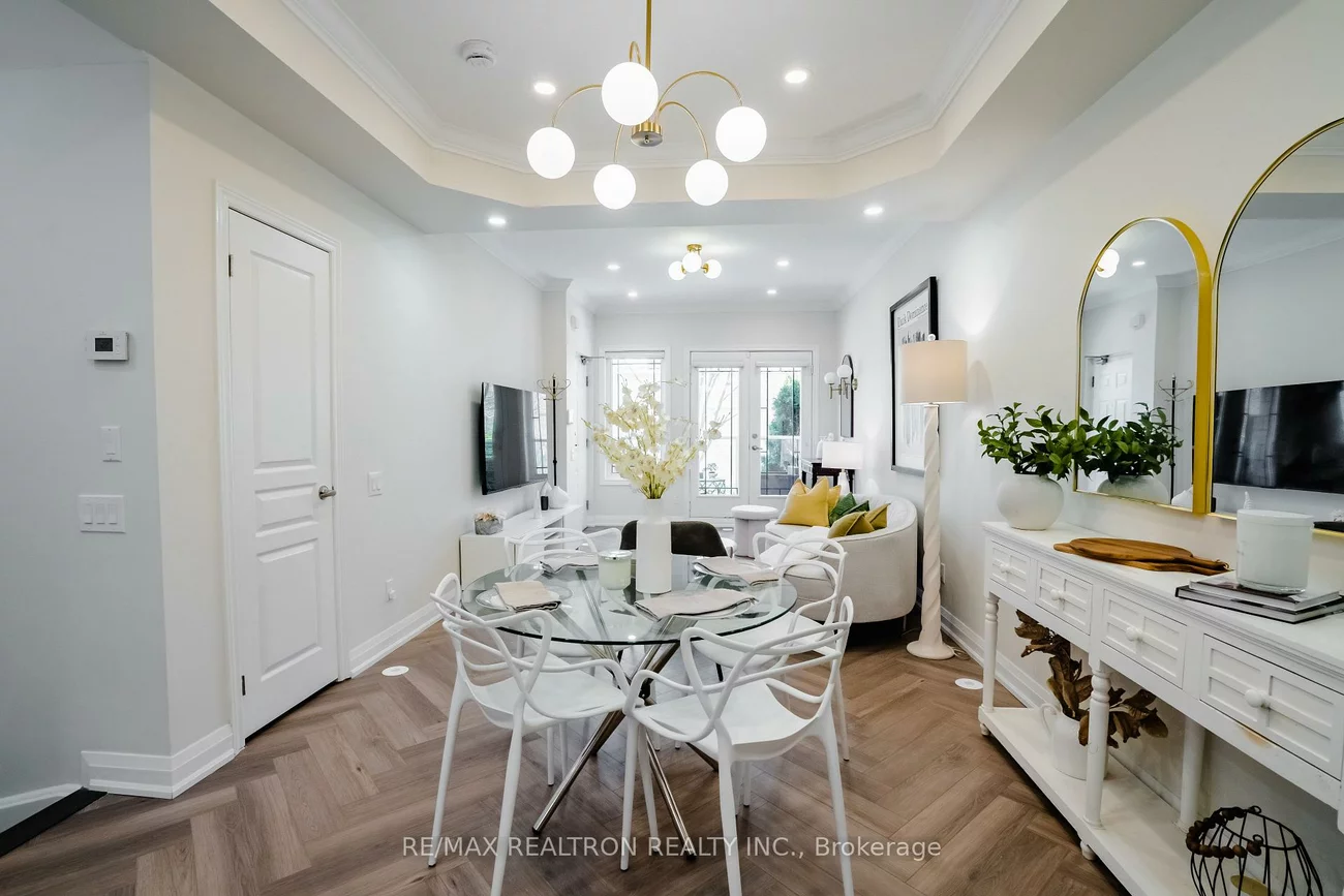 70, Byng, Willowdale East, Toronto