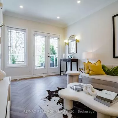70, Byng, Willowdale East, Toronto