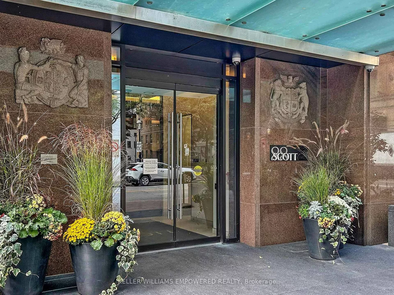 88, Scott, Church-Yonge Corridor, Toronto