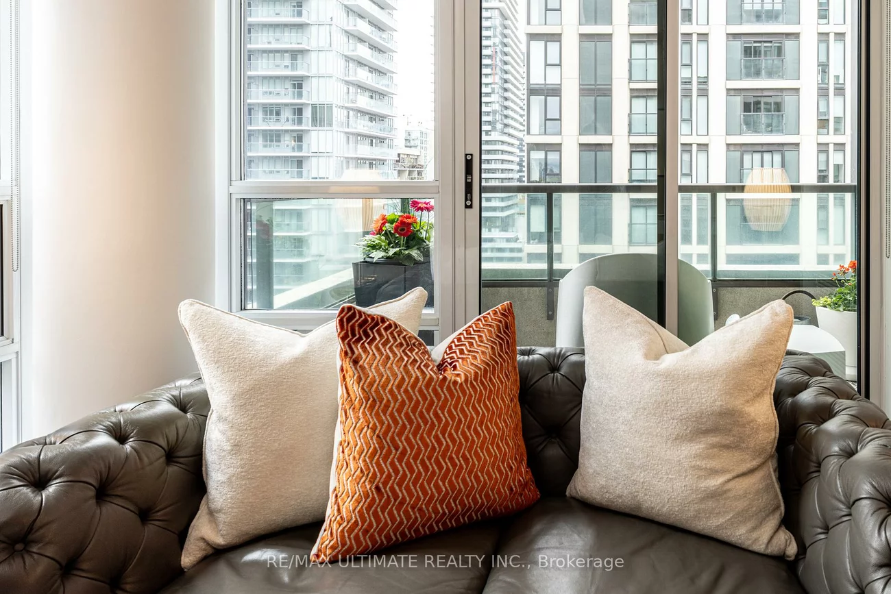 88, Broadway, Mount Pleasant West, Toronto