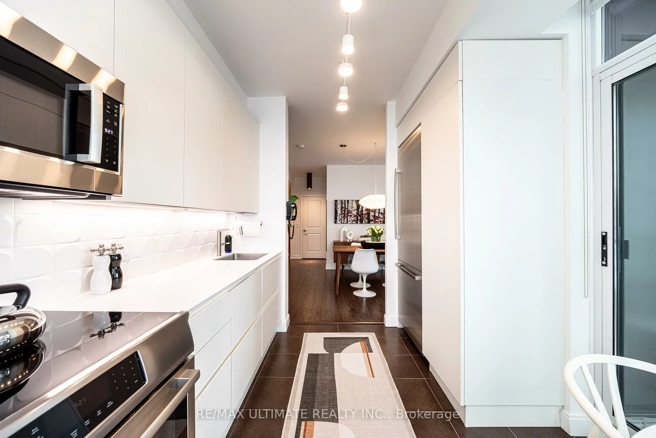 88, Broadway, Mount Pleasant West, Toronto