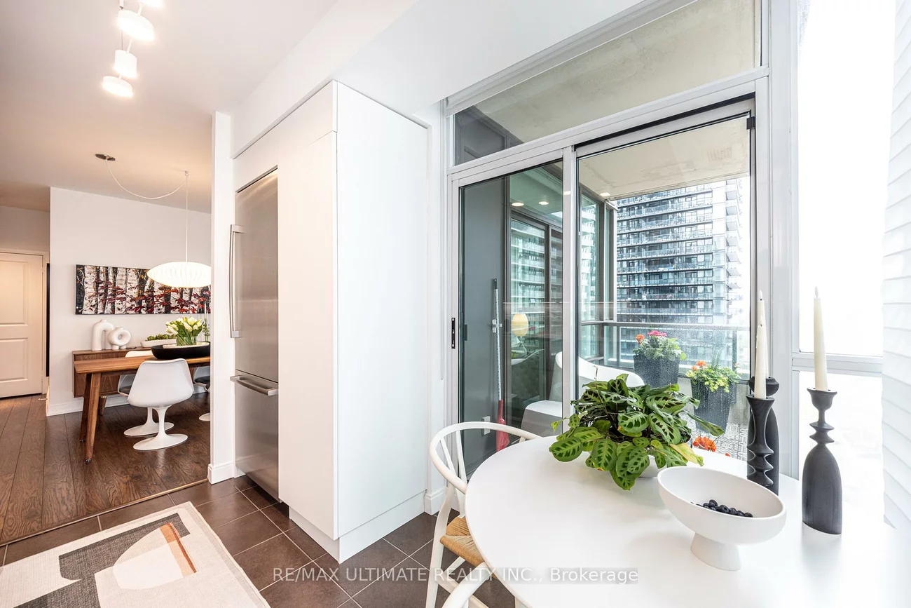 88, Broadway, Mount Pleasant West, Toronto