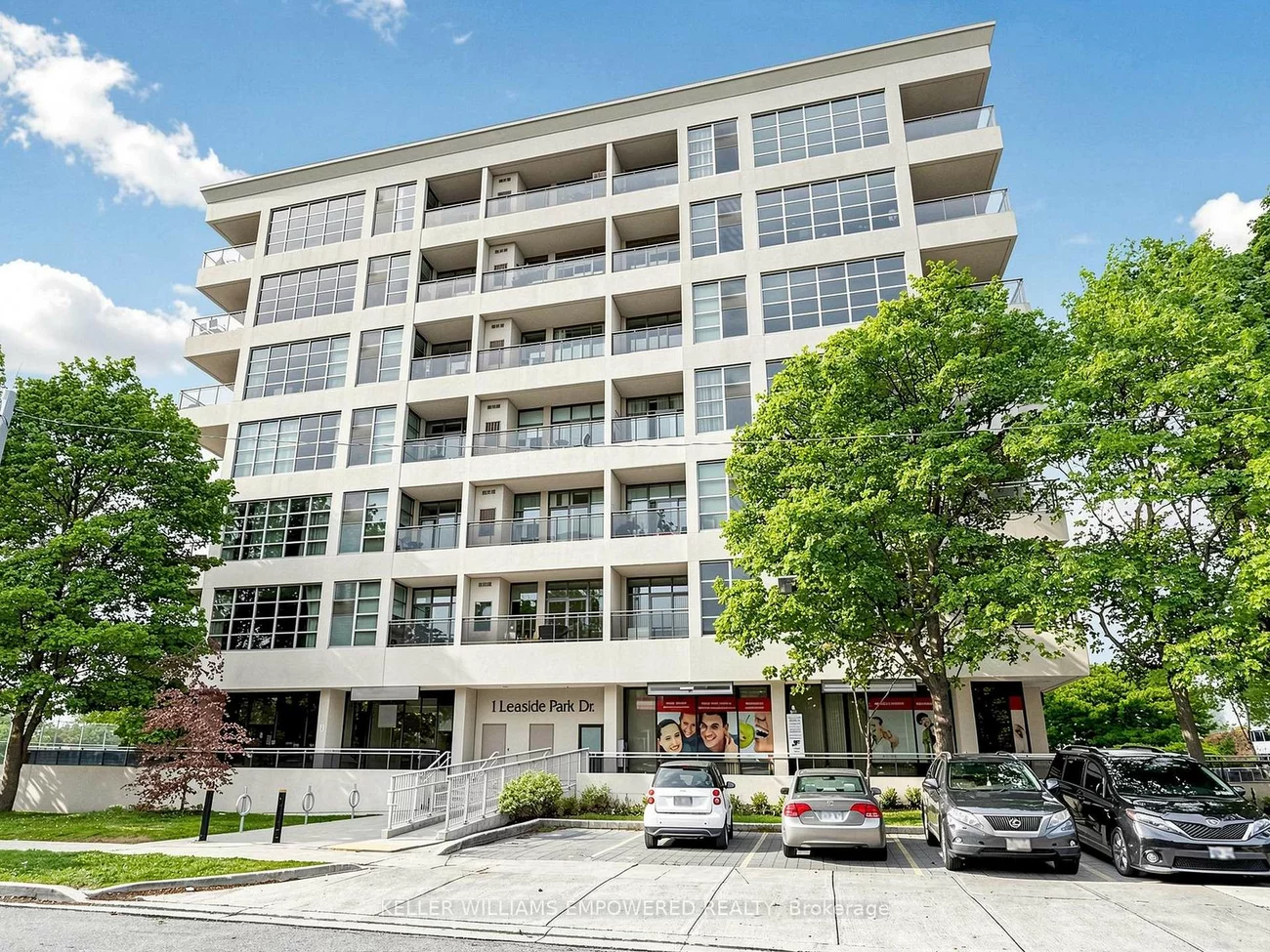 1, Leaside Park, Leaside, Toronto