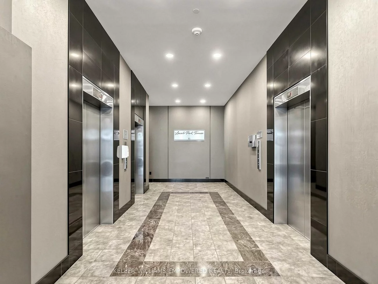 1, Leaside Park, Leaside, Toronto