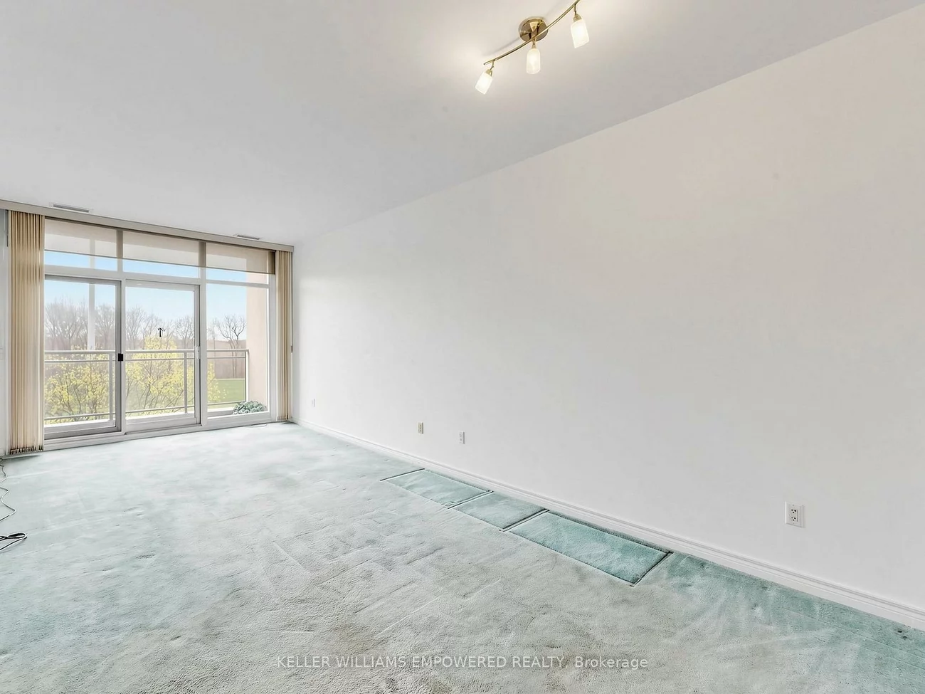 1, Leaside Park, Leaside, Toronto
