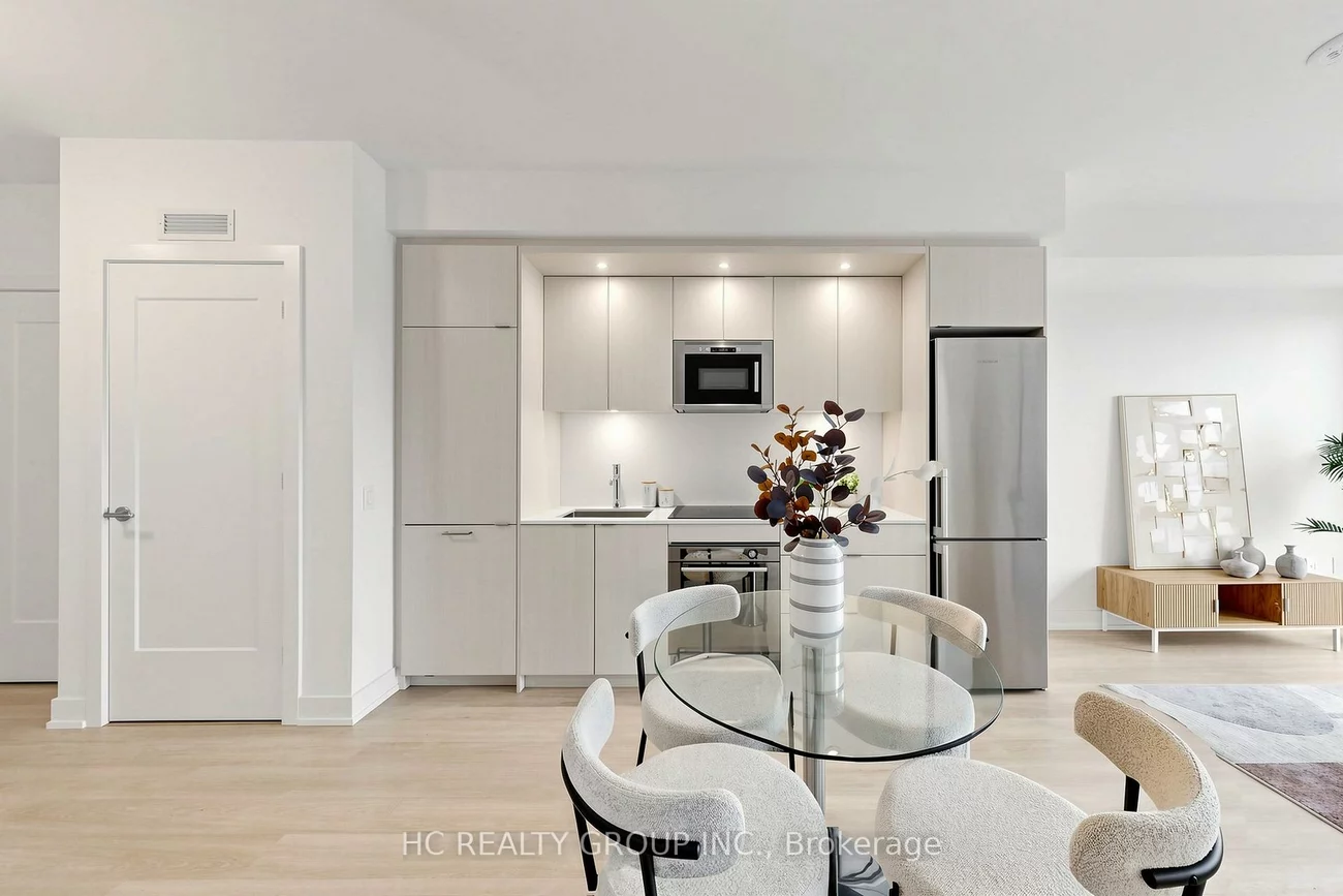 30, Inn On The Park, Banbury-Don Mills, Toronto