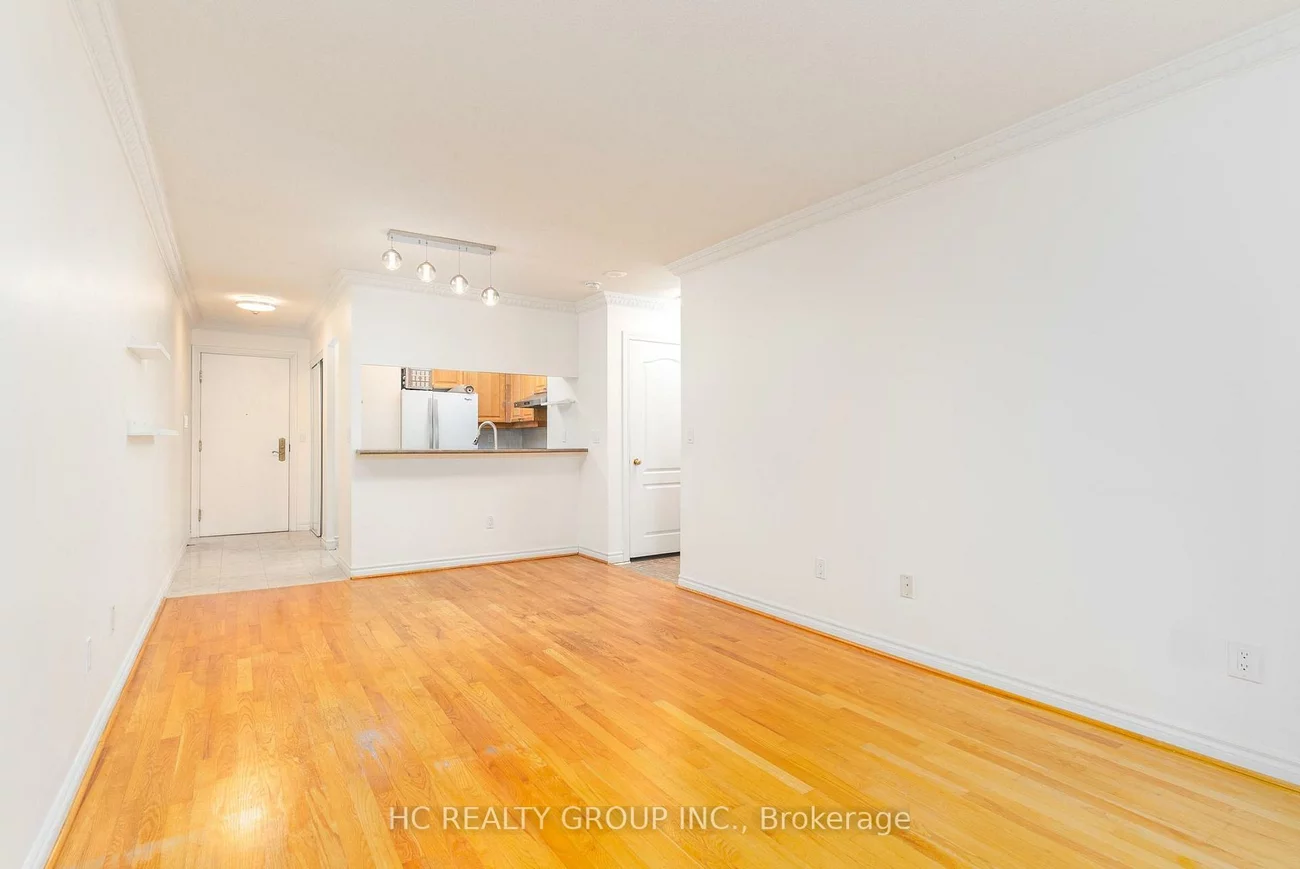 18, Sommerset, Willowdale East, Toronto