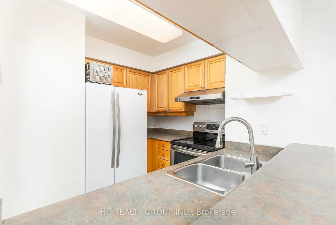 18, Sommerset, Willowdale East, Toronto