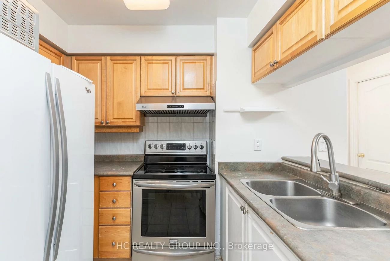 18, Sommerset, Willowdale East, Toronto