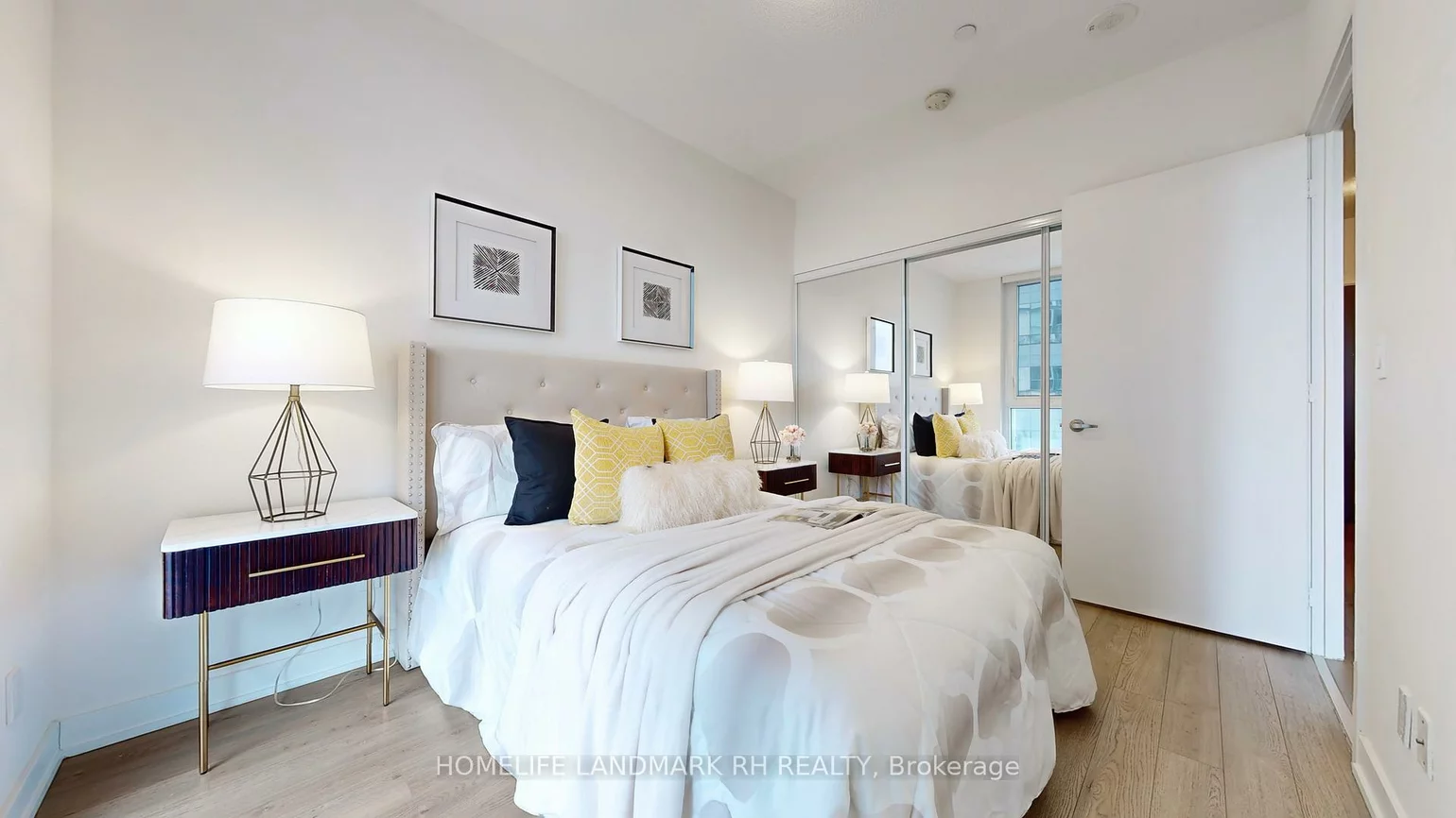5180, Yonge, Willowdale West, Toronto