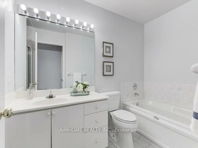 28, Sommerset, Willowdale East, Toronto