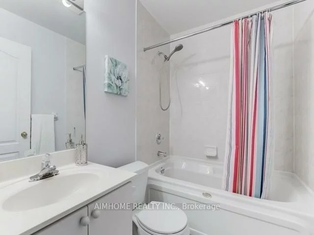 28, Sommerset, Willowdale East, Toronto