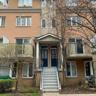 28, Sommerset, Willowdale East, Toronto