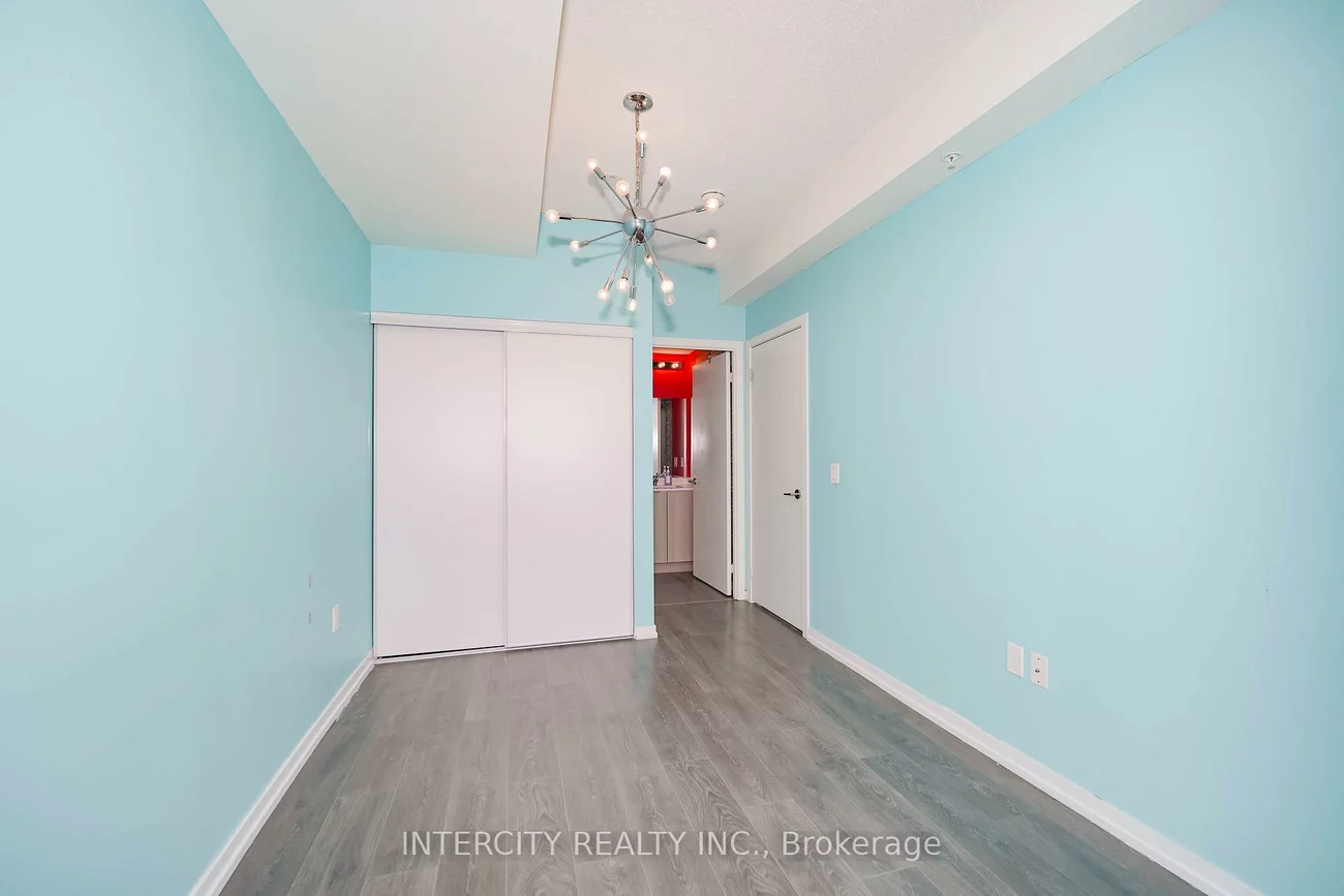 3237, Bayview, Bayview Village, Toronto