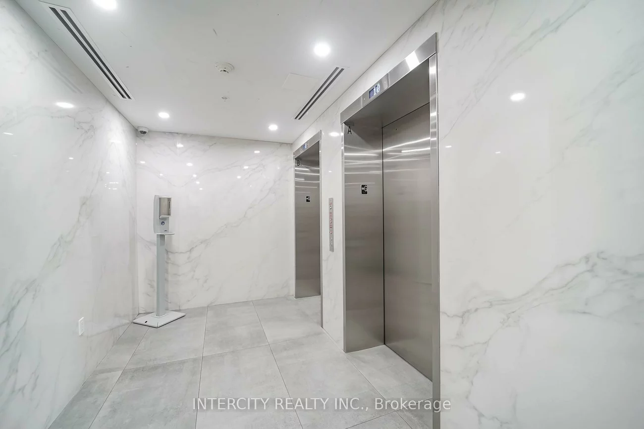 3237, Bayview, Bayview Village, Toronto