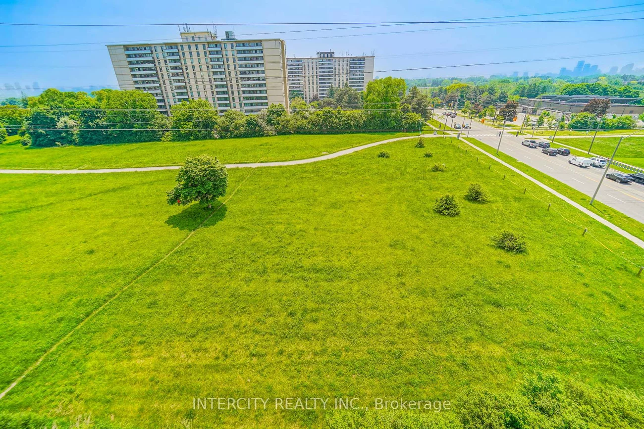 3237, Bayview, Bayview Village, Toronto
