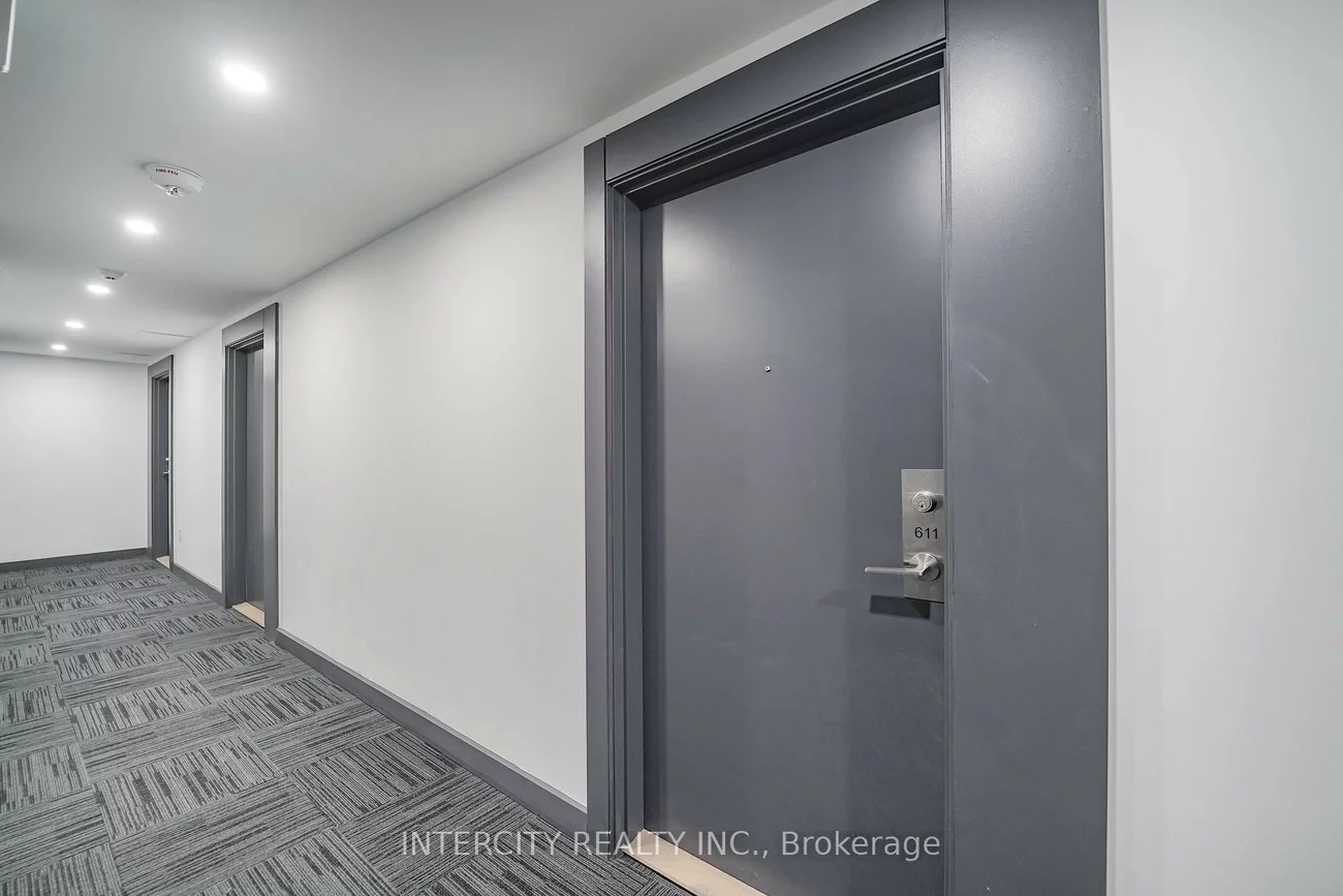 3237, Bayview, Bayview Village, Toronto