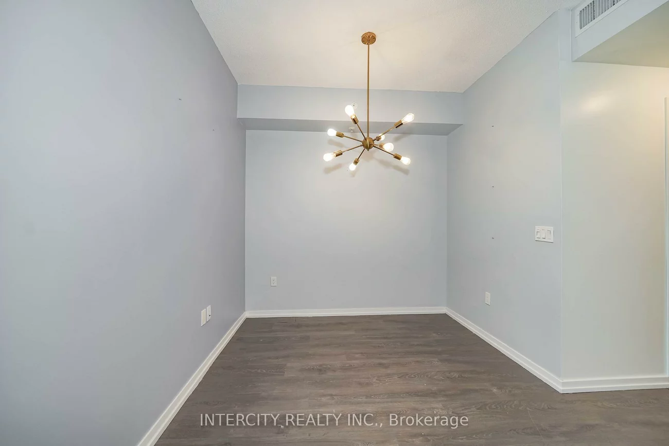 3237, Bayview, Bayview Village, Toronto