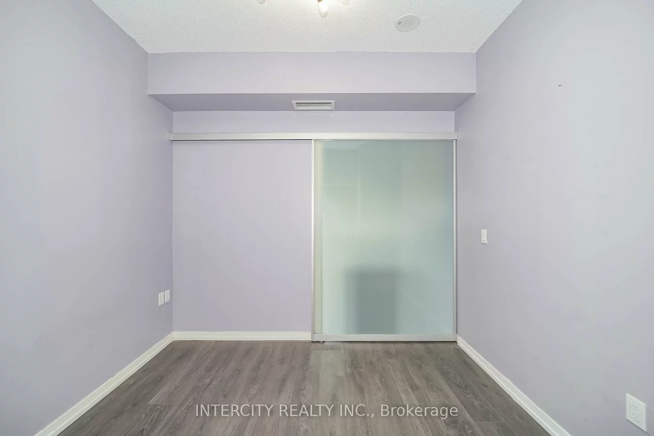3237, Bayview, Bayview Village, Toronto