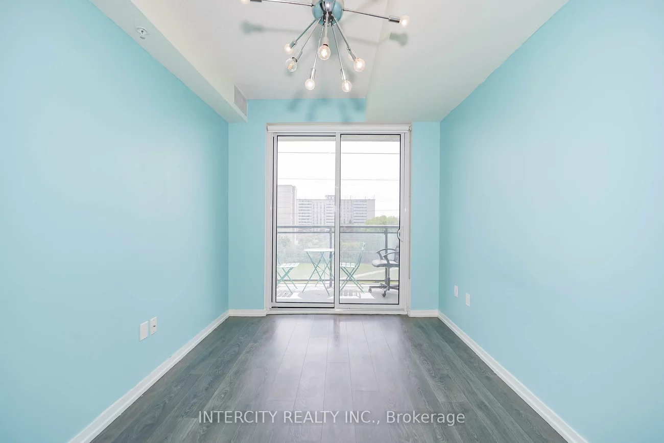 3237, Bayview, Bayview Village, Toronto
