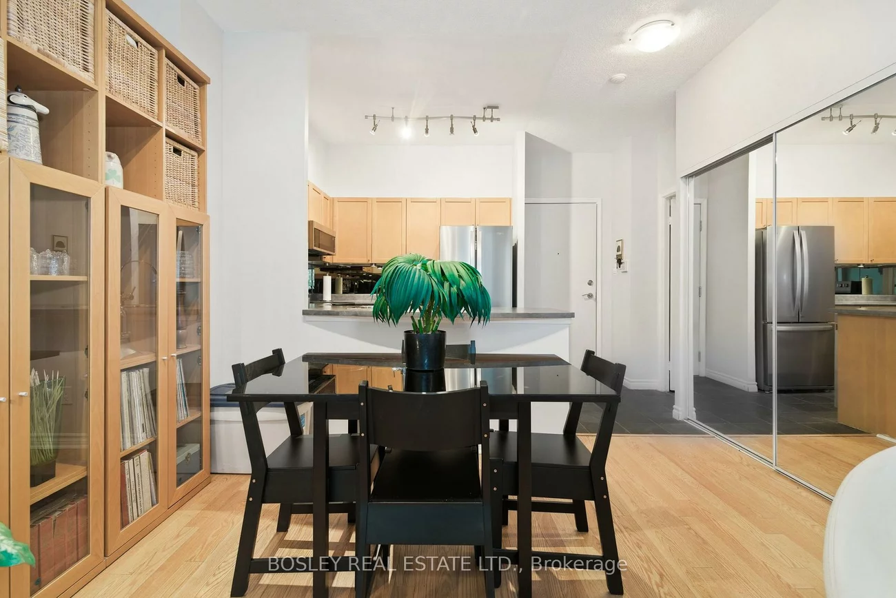 600, Queens Quay West, Waterfront Communities C1, Toronto