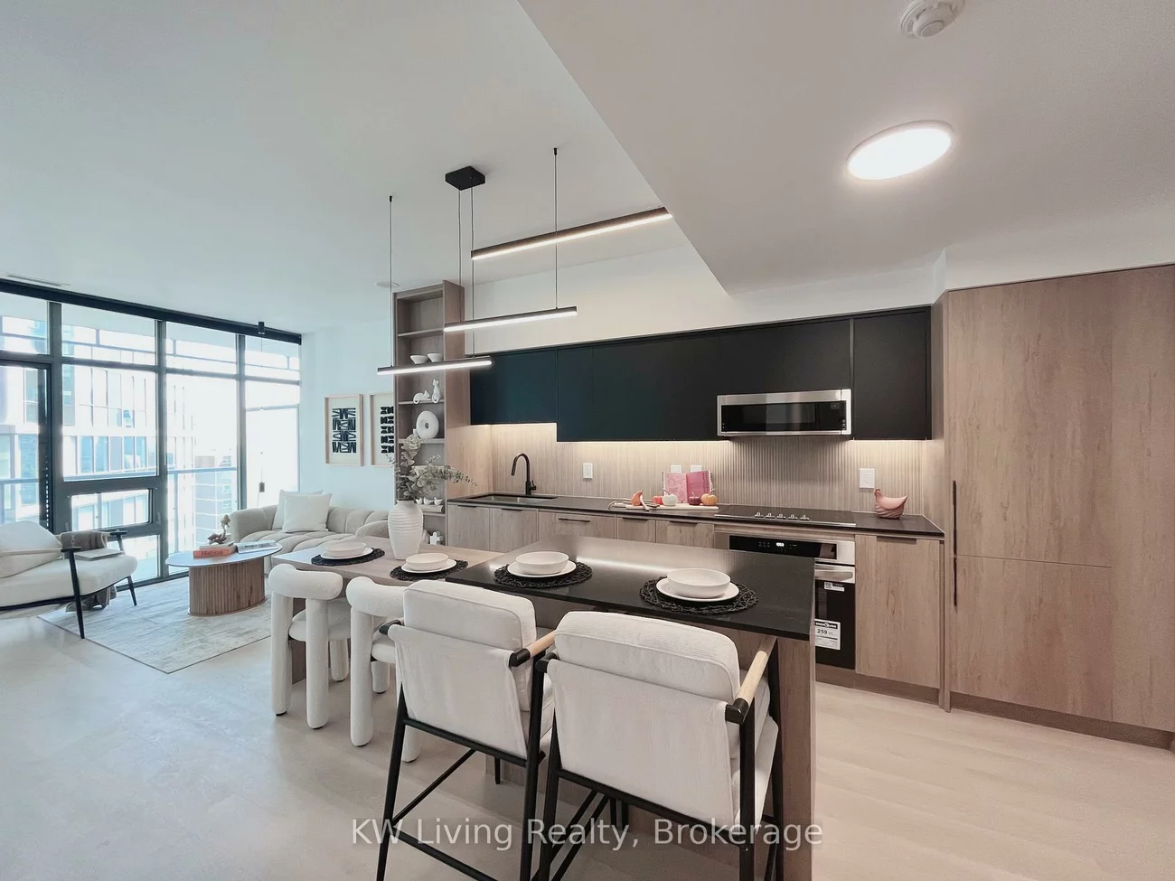 33, Charles, Church-Yonge Corridor, Toronto