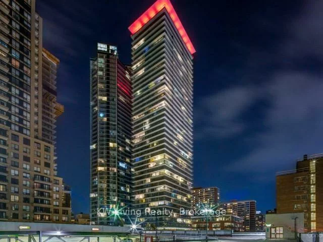 33, Charles, Church-Yonge Corridor, Toronto