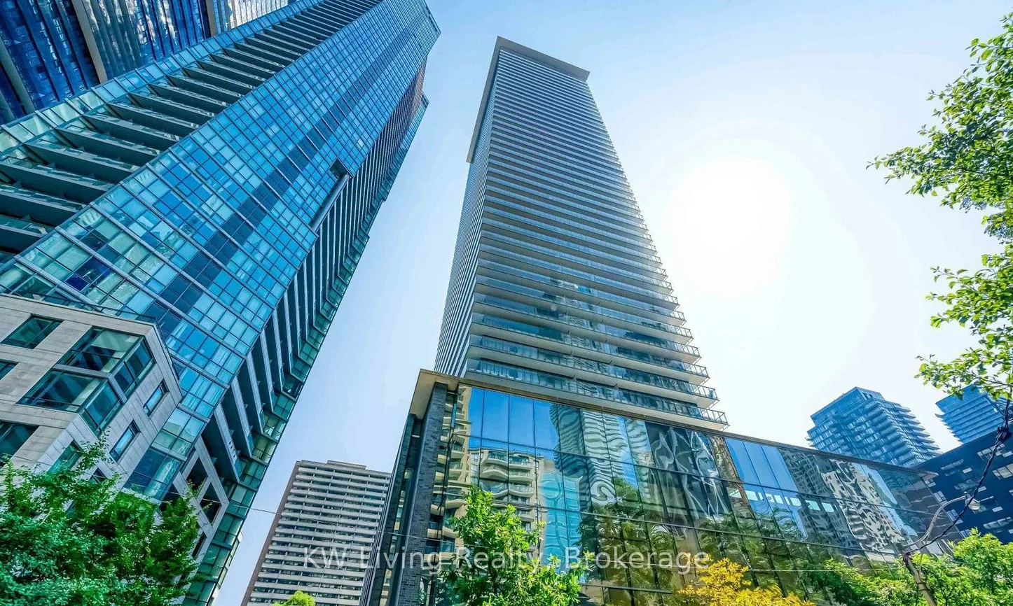 33, Charles, Church-Yonge Corridor, Toronto