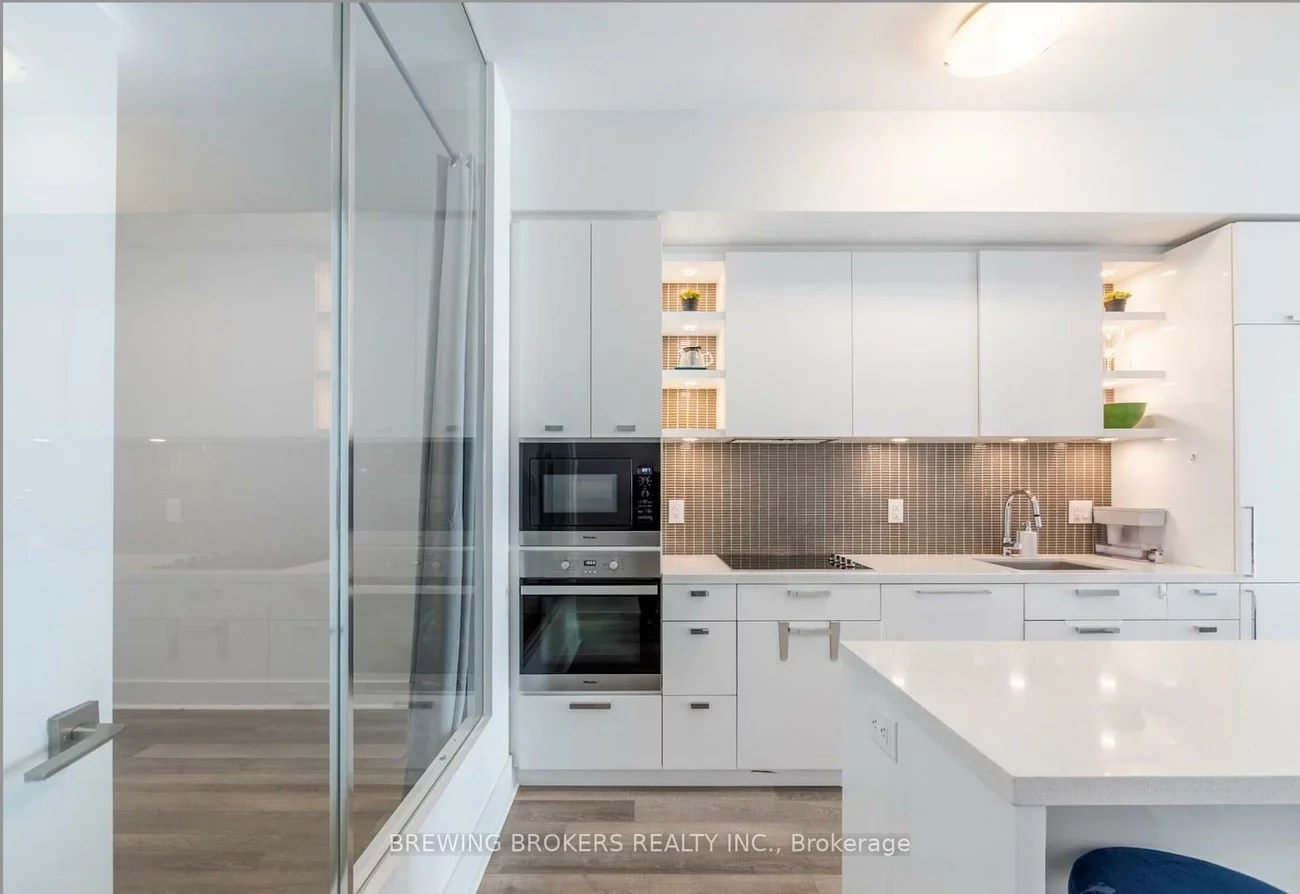 32, Davenport, Annex, Toronto