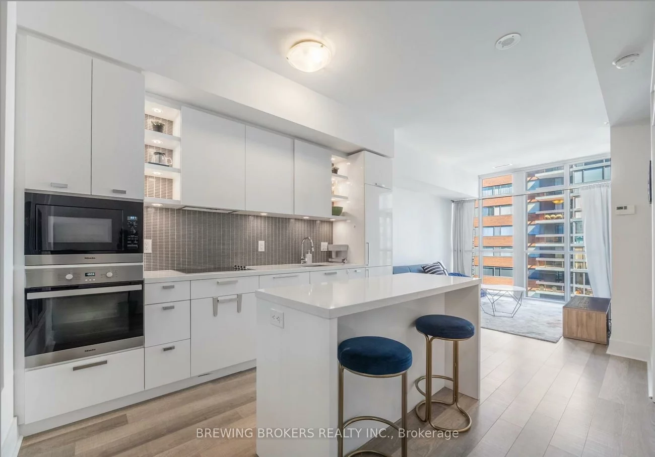 32, Davenport, Annex, Toronto