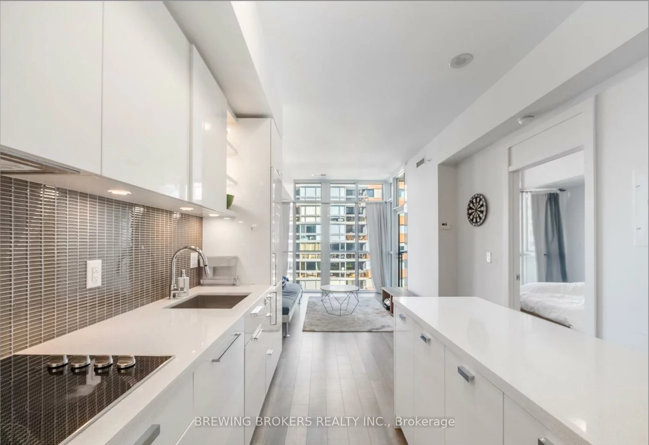 32, Davenport, Annex, Toronto