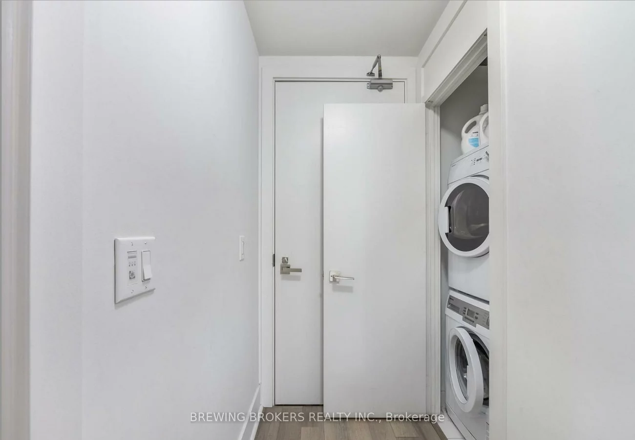 32, Davenport, Annex, Toronto