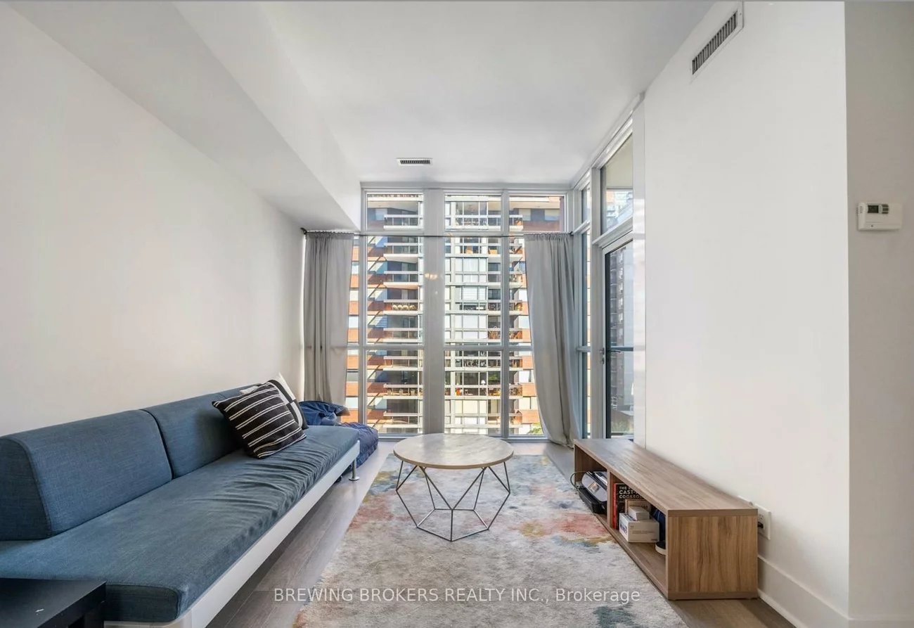 32, Davenport, Annex, Toronto