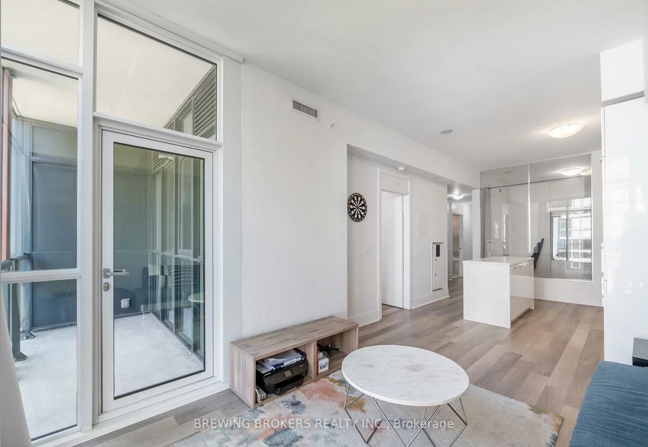 32, Davenport, Annex, Toronto