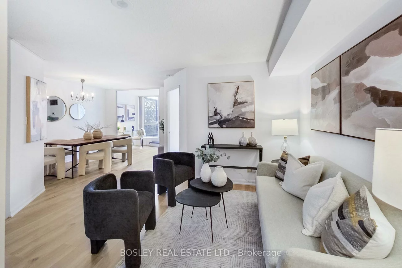 24, Wellesley, Bay Street Corridor, Toronto