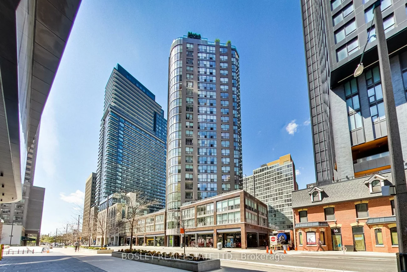 24, Wellesley, Bay Street Corridor, Toronto
